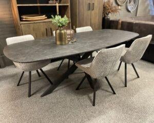 Eettafel (volledig nieuw, nog in origineel verpakking), Huis en Inrichting, Ophalen, 100 tot 150 cm, Vijf personen of meer, Ovaal