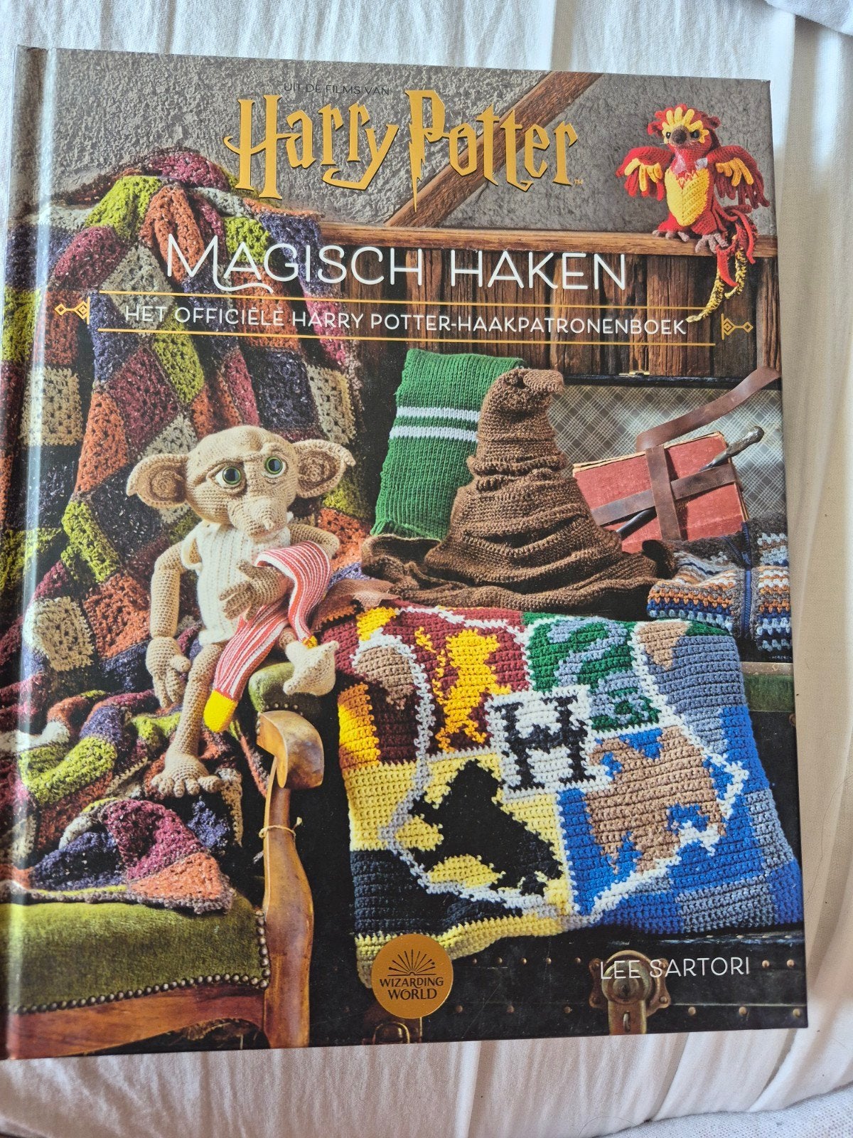 Lee Sartori - Harry Potter - Magisch haken, Livres, Loisirs & Temps libre, Lee Sartori, Tricot et Crochet, Comme neuf, Enlèvement