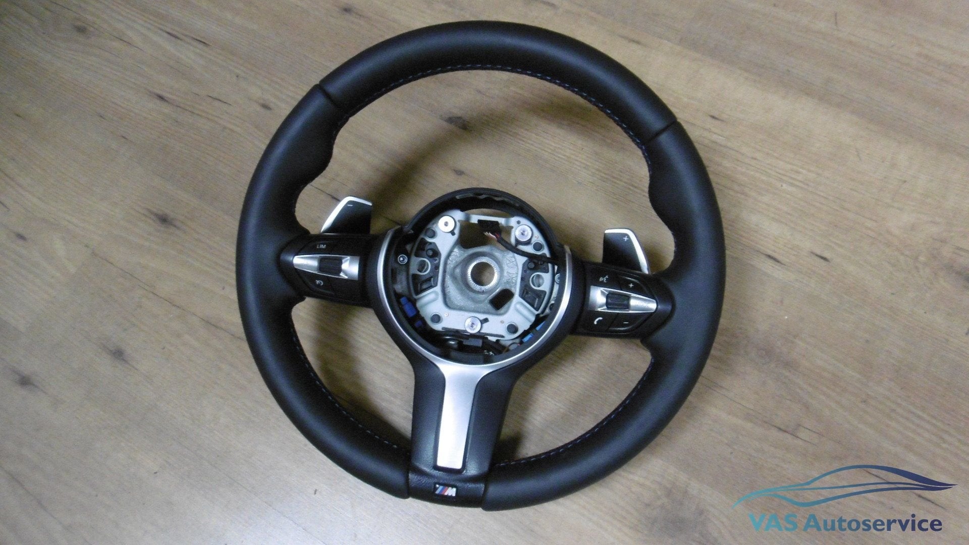 Nieuwstaat sportstuur  M -pakket BMW 5-serie  vanaf  07/2013, -, Origine de la pièce connue, Utilisé, -