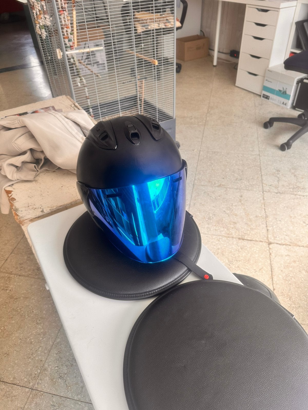 Arai helm, Ophalen, Zo goed als nieuw