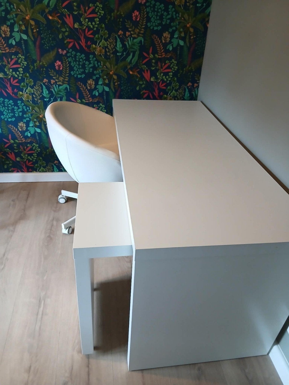 bureau et chaise, Scandinave, Bureau d'ordinateur, Enlèvement, Utilisé