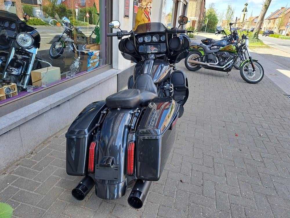 Harley Streetglide -2015- 36988 km, 1688 cc, 2 cilinders, Meer dan 35 kW, Toermotor