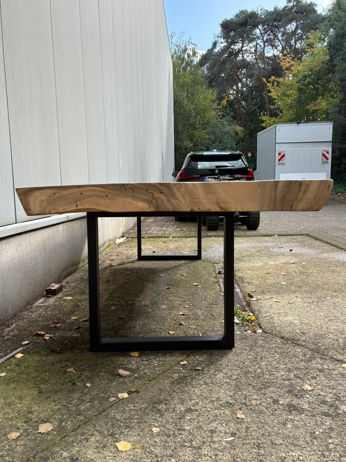 houten tafel met metalen onderstel, Overige houtsoorten, 100 tot 150 cm, Industrieel, Modern, Ophalen of Verzenden