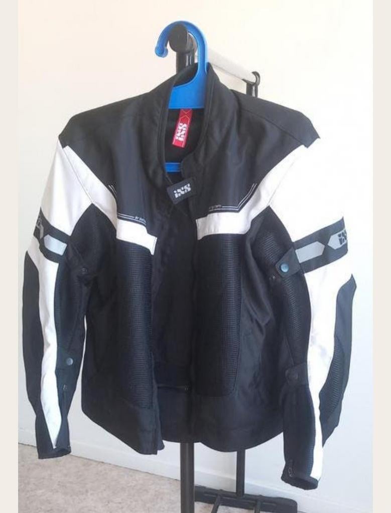 2 nieuwe motorjassen +1 broek, Motoren, Ophalen