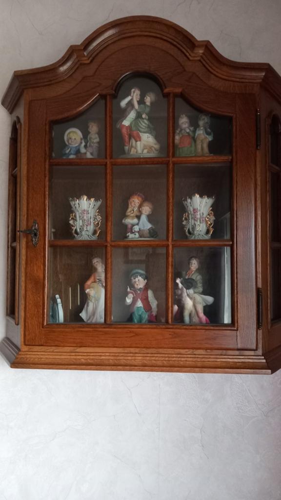 Hangkastje, Ophalen