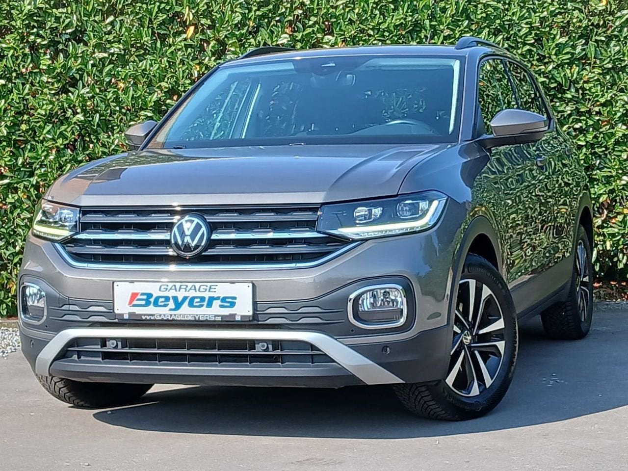 Volkswagen T-Cross T-CROSS LIFE 1.0L TSI 110PK DSG !TOP OCCA, Auto's, Gebruikt, Euro 6, Bedrijf, 5 zetels