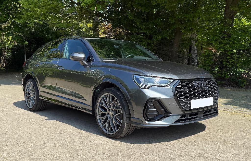 Audi Q3 Sportback 40 TFSI quattro S line Pano, Automaat, Leder, Vierwielaandrijving, Particulier