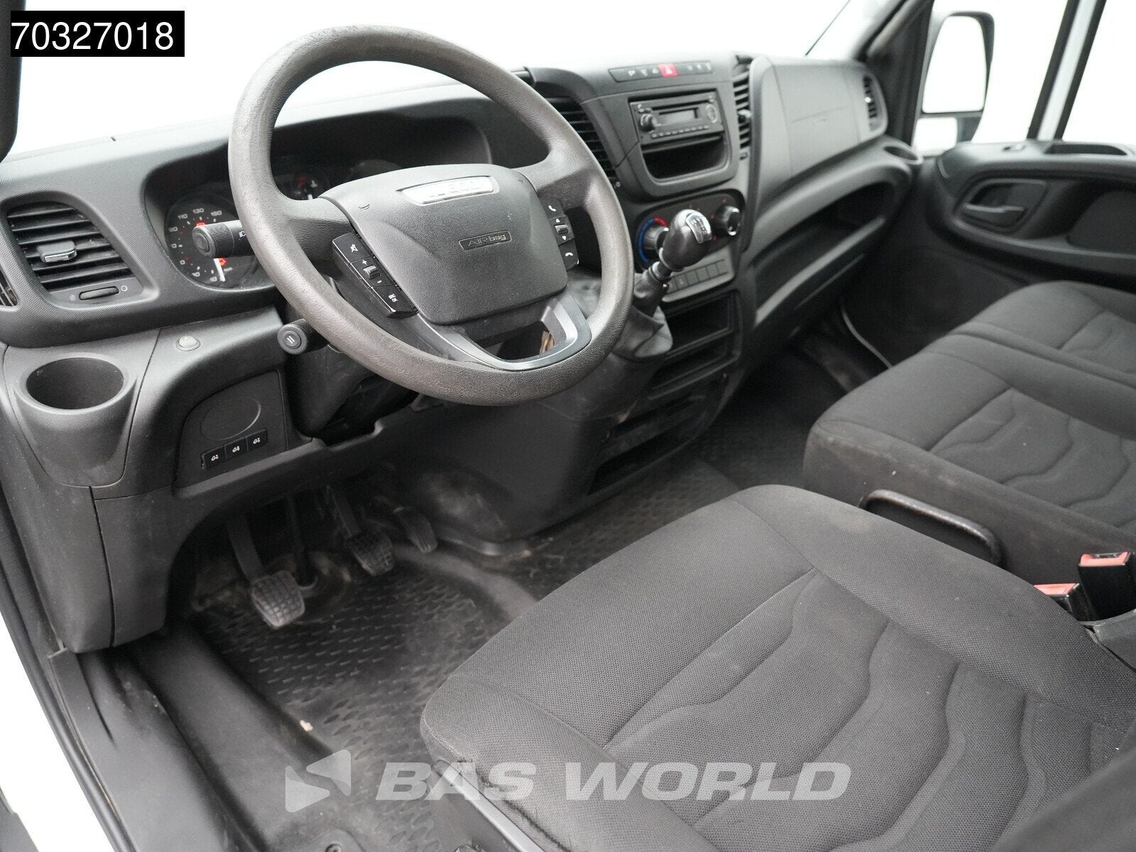 Iveco Daily 35C13 Dubbellucht 3,5t Trekhaak L2H2 Airco Cruis, Euro 5, Stof, Gebruikt, Iveco