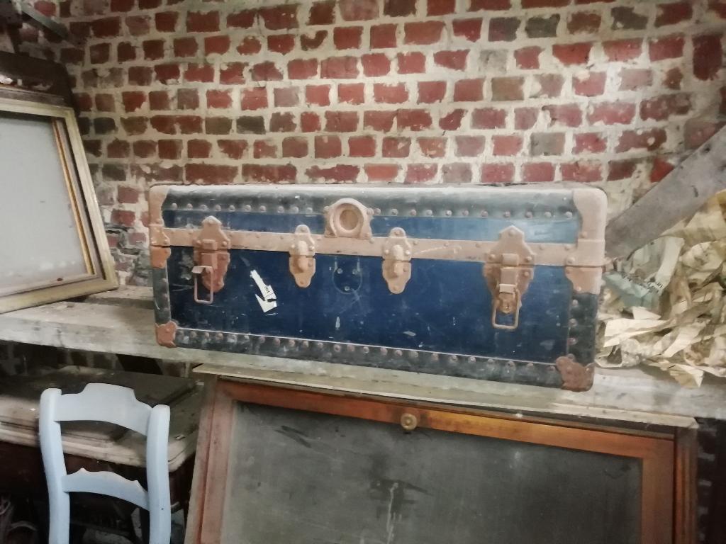 valise et voyage, Enlèvement