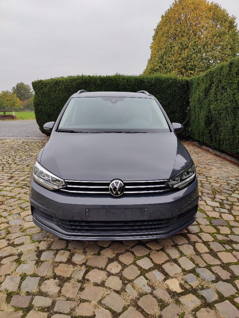 Volkswagen Touran 1.5 TSI OPF DSG ACTIVE, Stof, 1498 cc, 4 cilinders, 7 zetels
