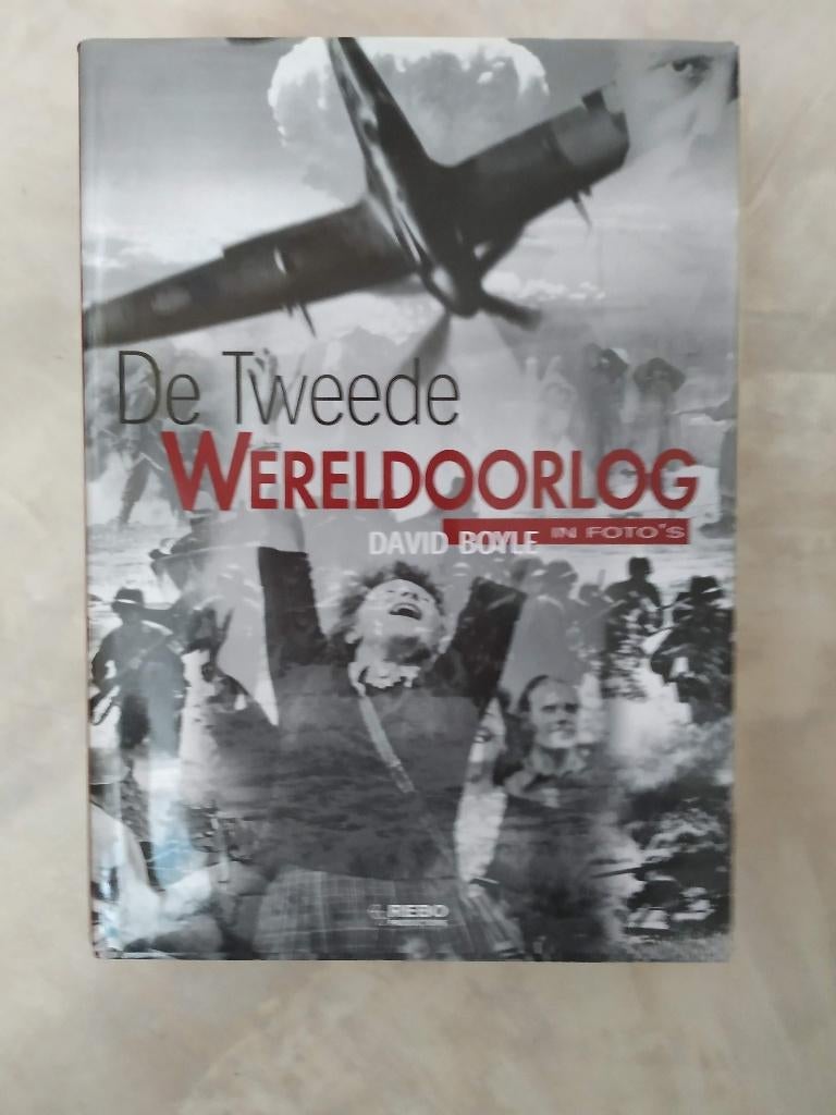 nieuw mooi dik boek "de tweede wereldoorlog" met mooie fotos, Ophalen of Verzenden, Tweede Wereldoorlog, Nieuw