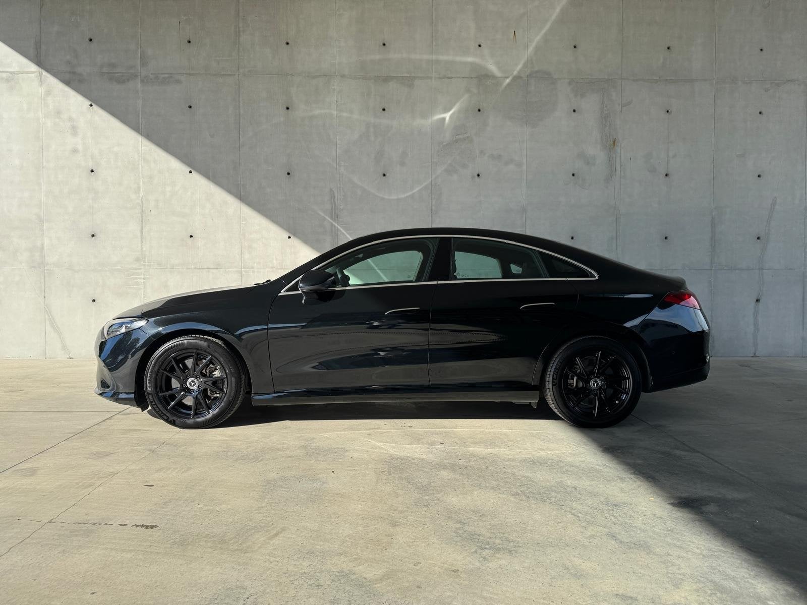 Mercedes-Benz CLA 250+ Business Edition + MULTIBEAM + SUPERS, Automaat, Gebruikt, https://public.car-pass.be/vhr/f77084ed-91ca-4a5a-8e70-05d312379c10