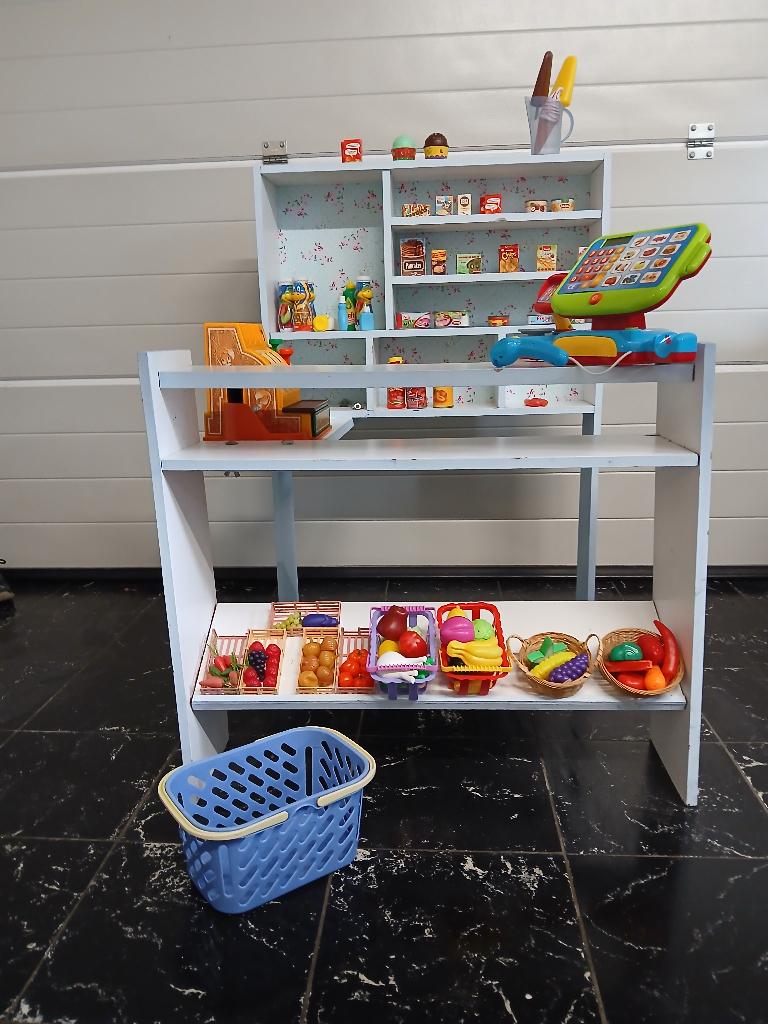 Kinderwinkeltj te koop