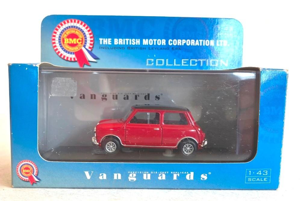 Austin Mini rood-zwart Vanguards VA02500., Enlèvement ou Envoi, Comme neuf, Voiture, Vanguards