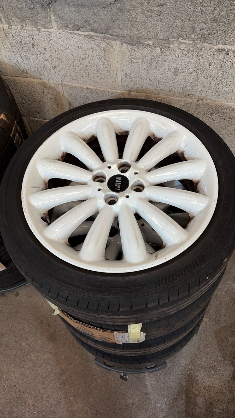 4 pneus été pour Mini Cooper , jantes blanches., Autos : Pièces & Accessoires, Enlèvement, Pneus été, Pneu(s)