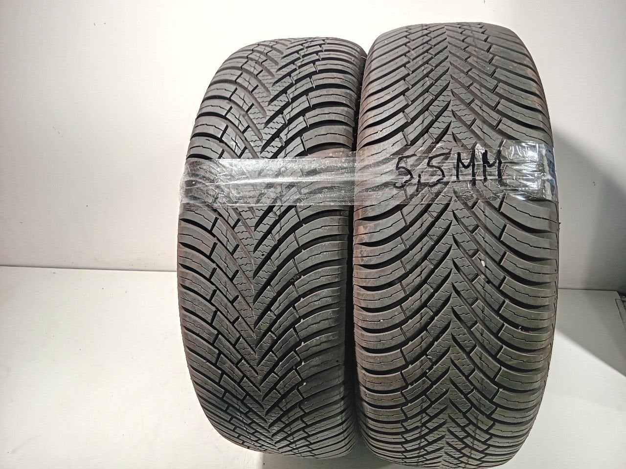 Bandenset 2 stuks 4-Seizoenen 195 55 R16, Onderdelen@venauto.nl, Van der Ven Autorecycling B.V., Pneus hiver, Ettenseweg 76, 4706 PB Roosendaal, The Netherlands