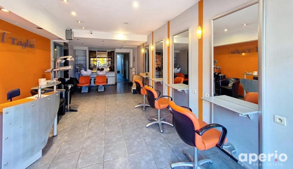 Meubles de salon de coiffure complet, Ophalen