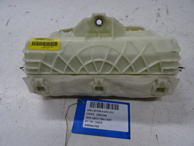 AIRBAG PASSAGER Opel Astra H GTC (L08) (24451349), Utilisé, Opel
