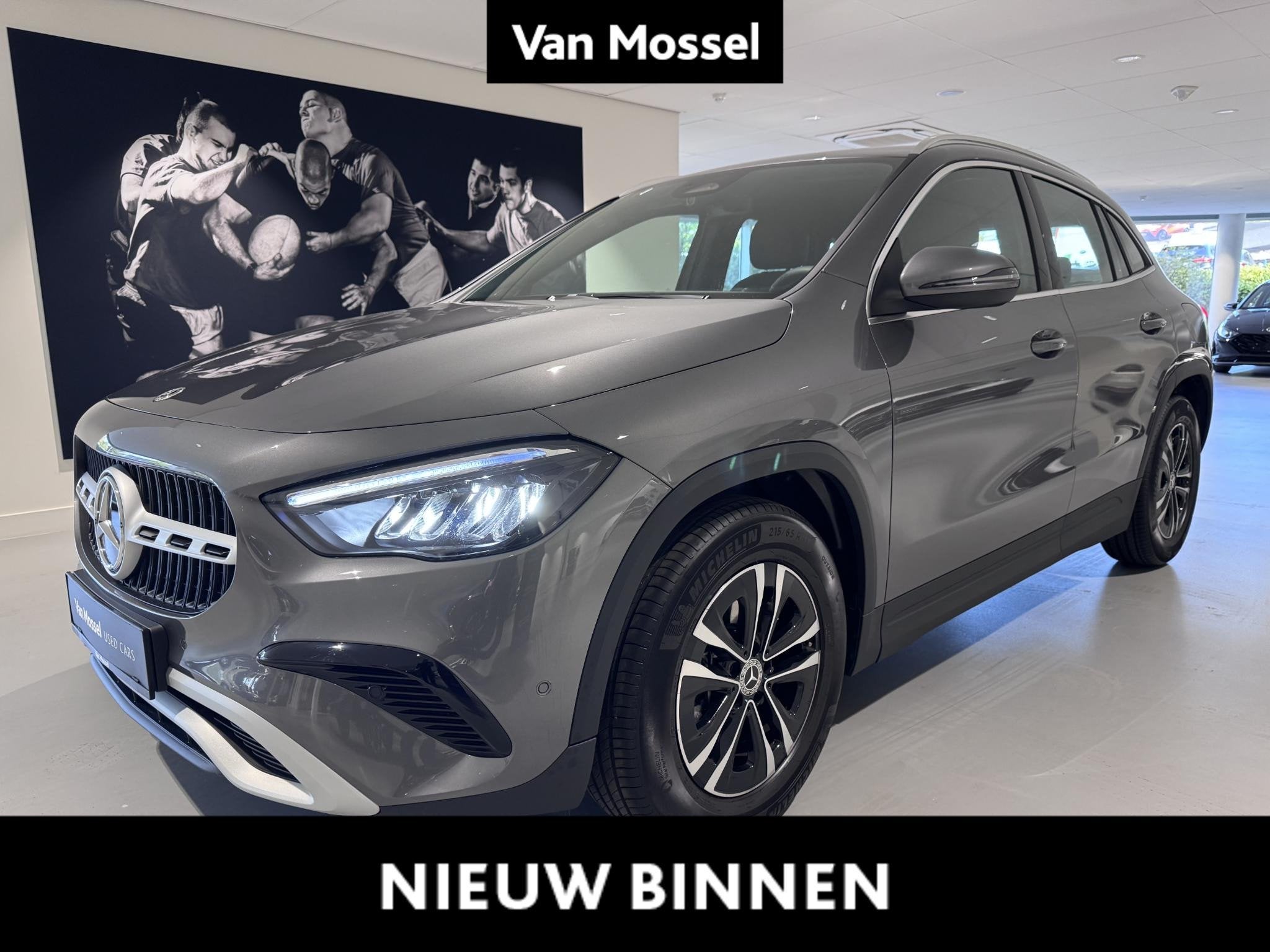 Mercedes-Benz GLA 180 Business Line (automatique), Autos, 100 kW, Argent ou Gris, Achat, Entreprise