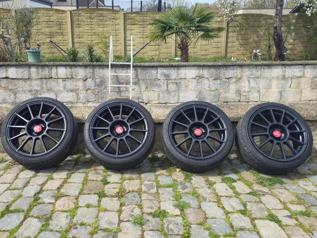 Abarth velgen fiat 500, Ophalen, Band(en)