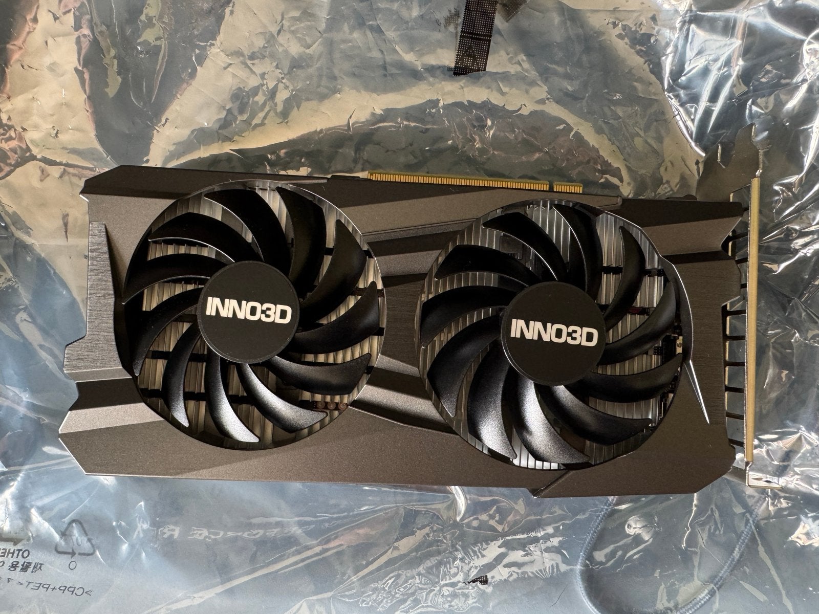 INNO3D GeForce RTX 3050 Twin X2 V2 6GB GDDR6, Computers en Software, Ophalen, Zo goed als nieuw, GDDR6, HDMI