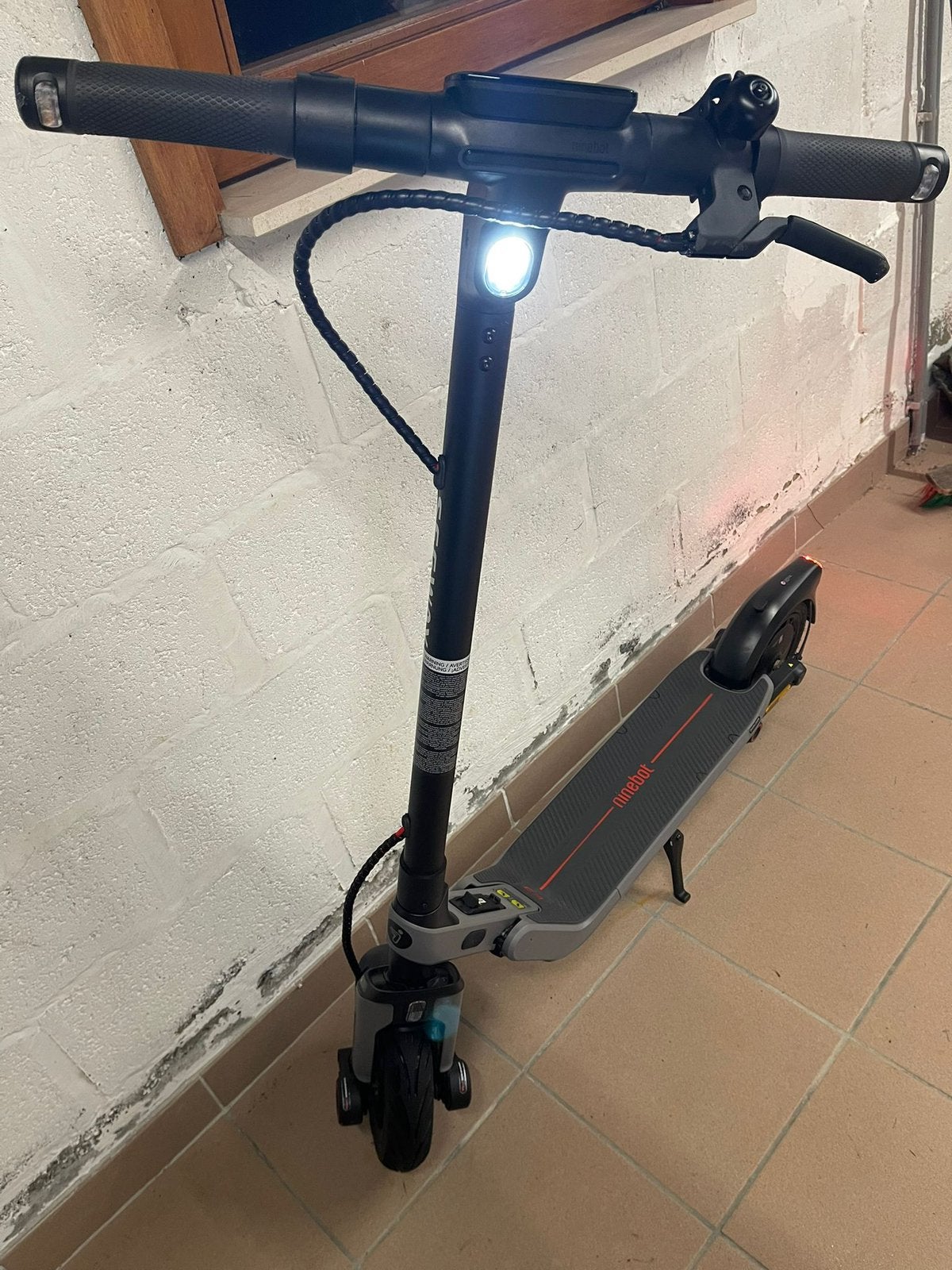 Trottinette electrique, Enlèvement, Comme neuf