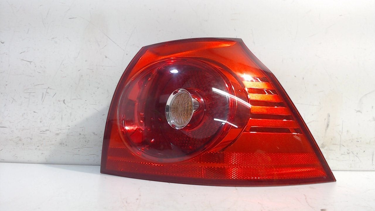 Achterlicht carrosserie rechts Volkswagen Golf, Onderdelen@venauto.nl, Van der Ven Autorecycling B.V., Gebruikt, Ettenseweg 76, 4706 PB Roosendaal, The Netherlands