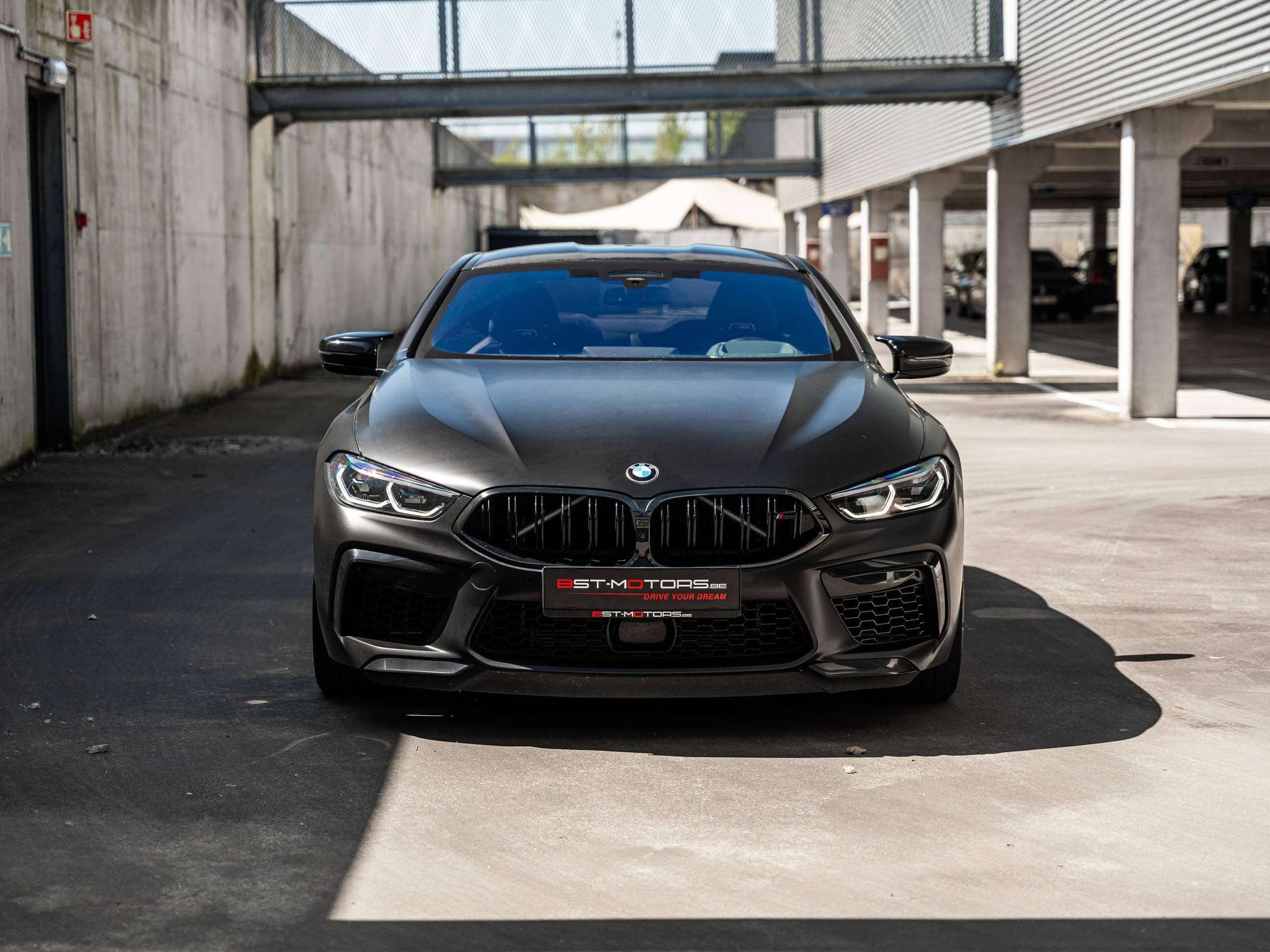 BMW M8 M8 Coupé Competition / MAT PPF/CARBON/FULL OPTION/BE, Auto's, BMW, Automaat, 4 zetels, 4395 cc, Zwart