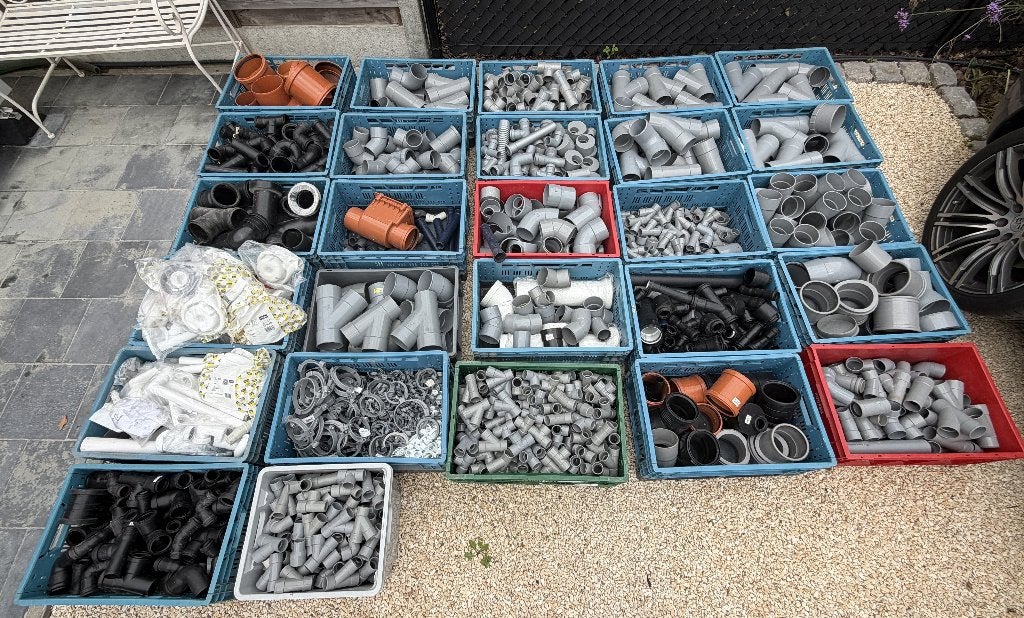 Partij PVC hulpstukken –Bochten, T-stukken, verlopen.., Doe-het-zelf en Bouw, Ophalen, Bochten, PVC, Nieuw