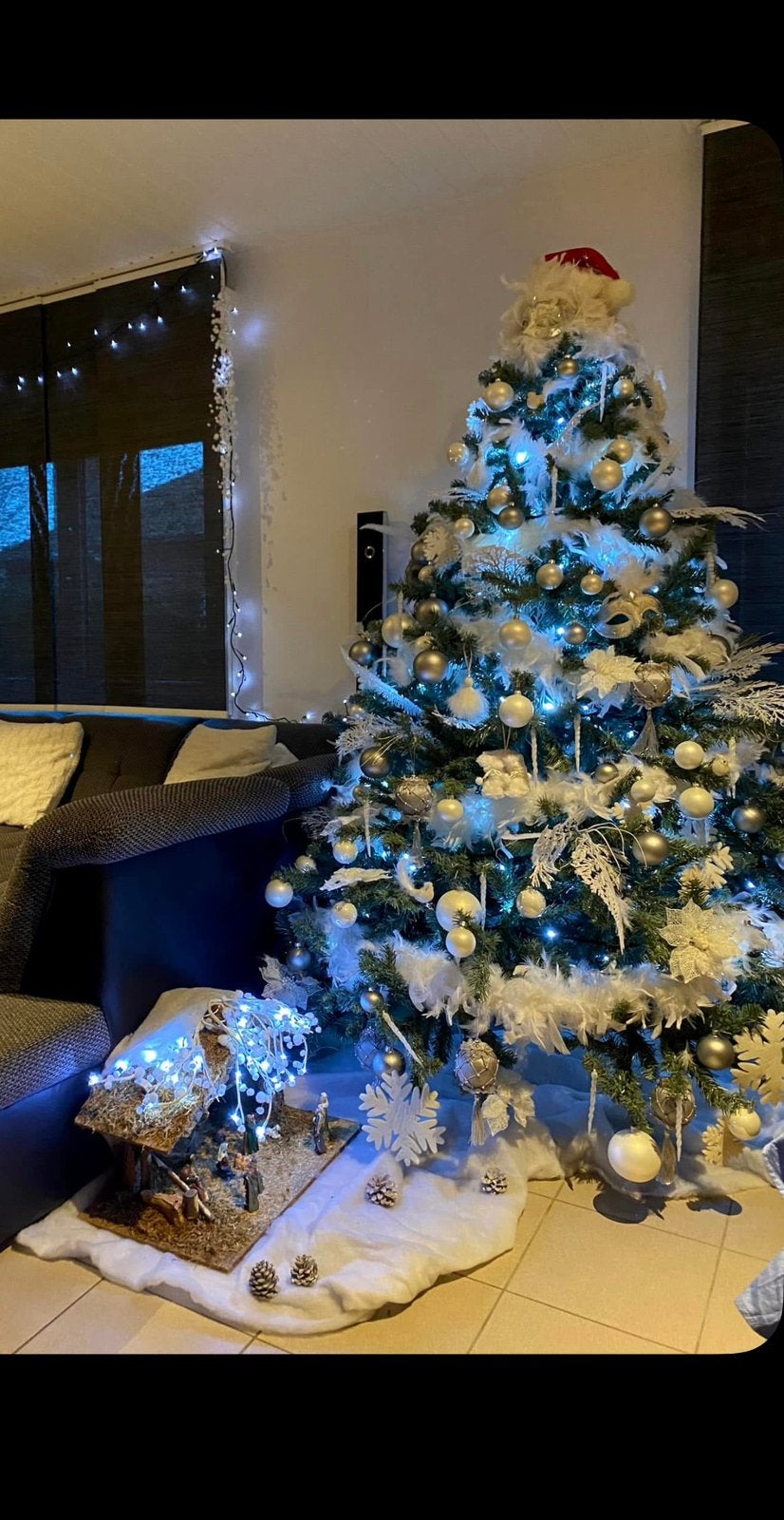 Koopje!!!! Kerstboom met versiering, Ophalen, Zo goed als nieuw