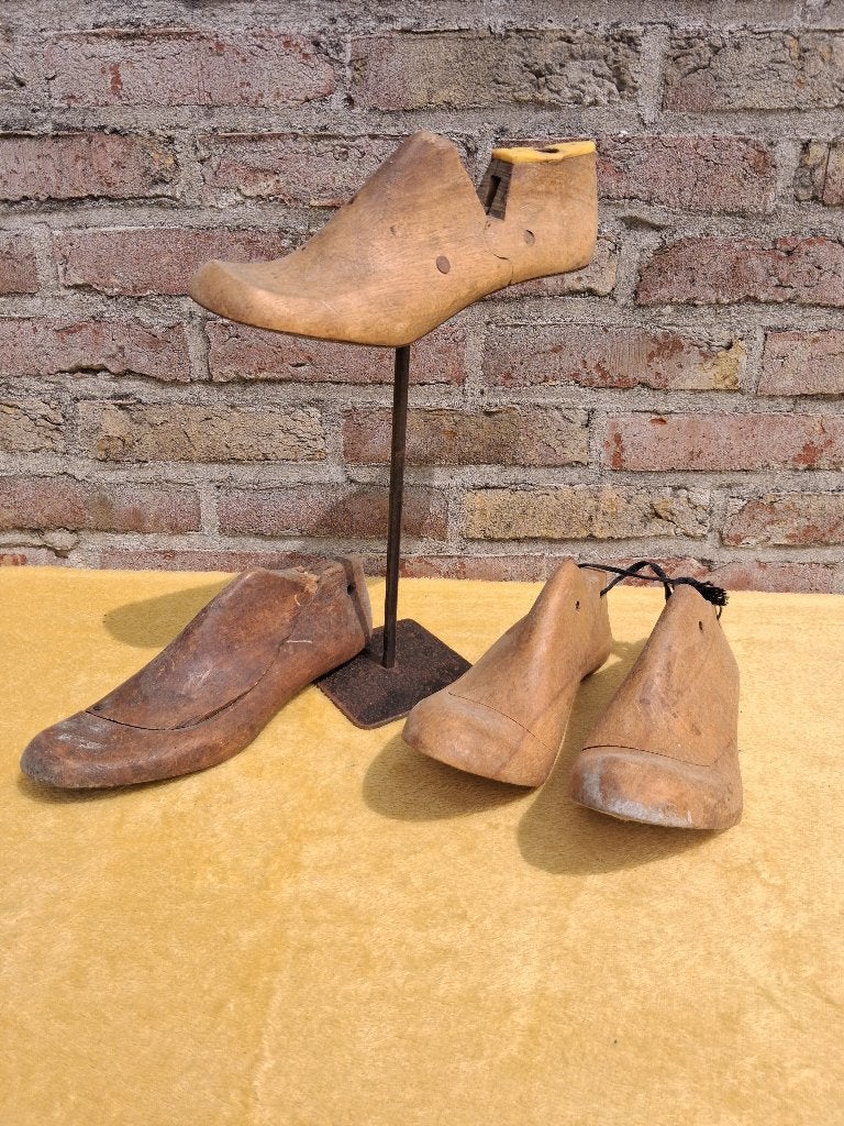 ancien ensemble d'ustensiles de cordonnier, Antiquités & Art, Antiquités | Outils & Instruments, Enlèvement ou Envoi