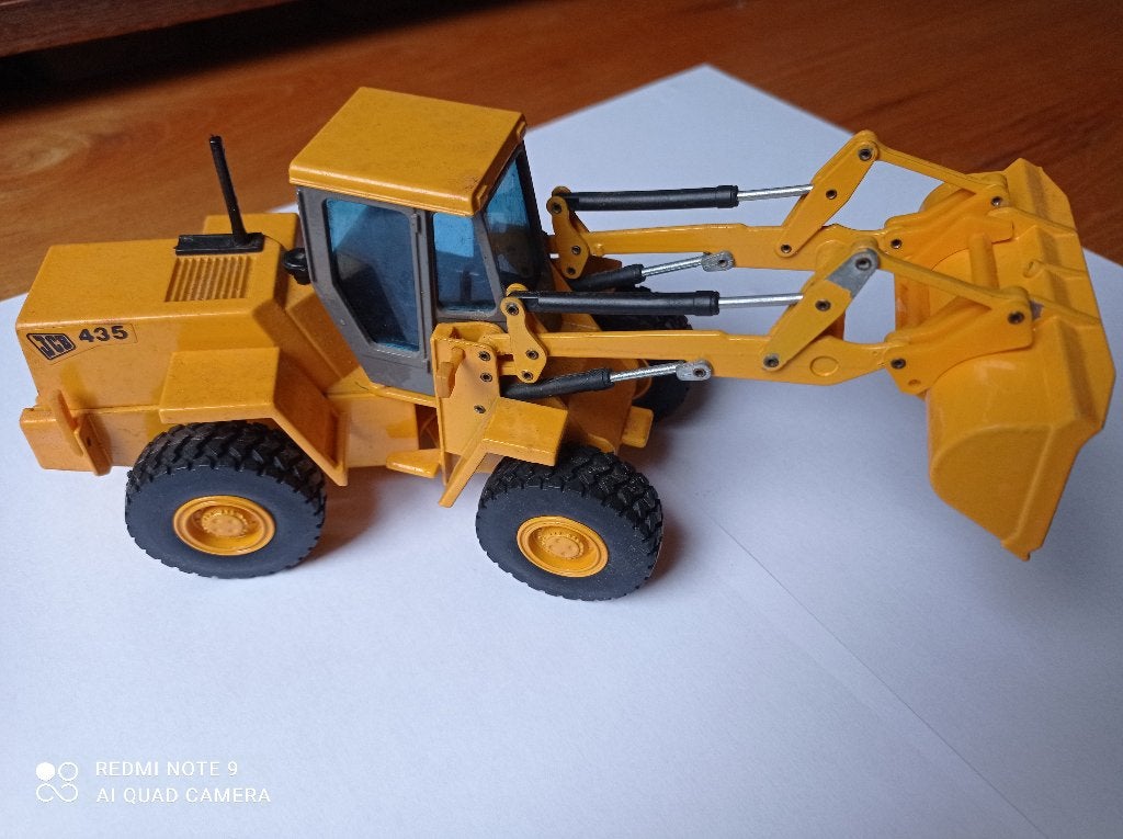 Chargeur JCB 435 en 1/35ème JOAL Fin années 80, Hobby en Vrije tijd, Modelbouw | Auto's en Voertuigen, Ophalen, Zo goed als nieuw