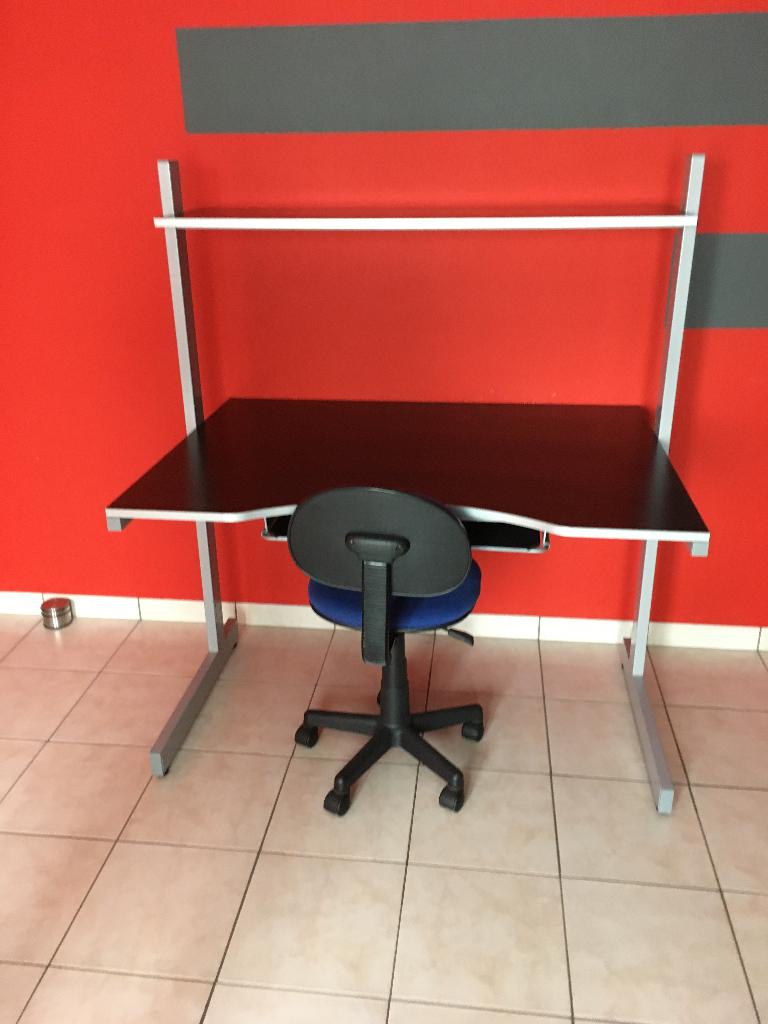 Bureau, Enlèvement, Neuf
