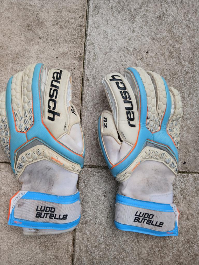Matchworn & Signed: handschoenen Ludo Butelle, Club Brugge, Ophalen of Verzenden, Handschoenen