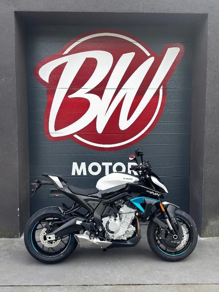 675NK Glacier White @ BW Motors Malines, Entreprise, Neuf, Contrôle de traction, Permis Moto A2 minimum