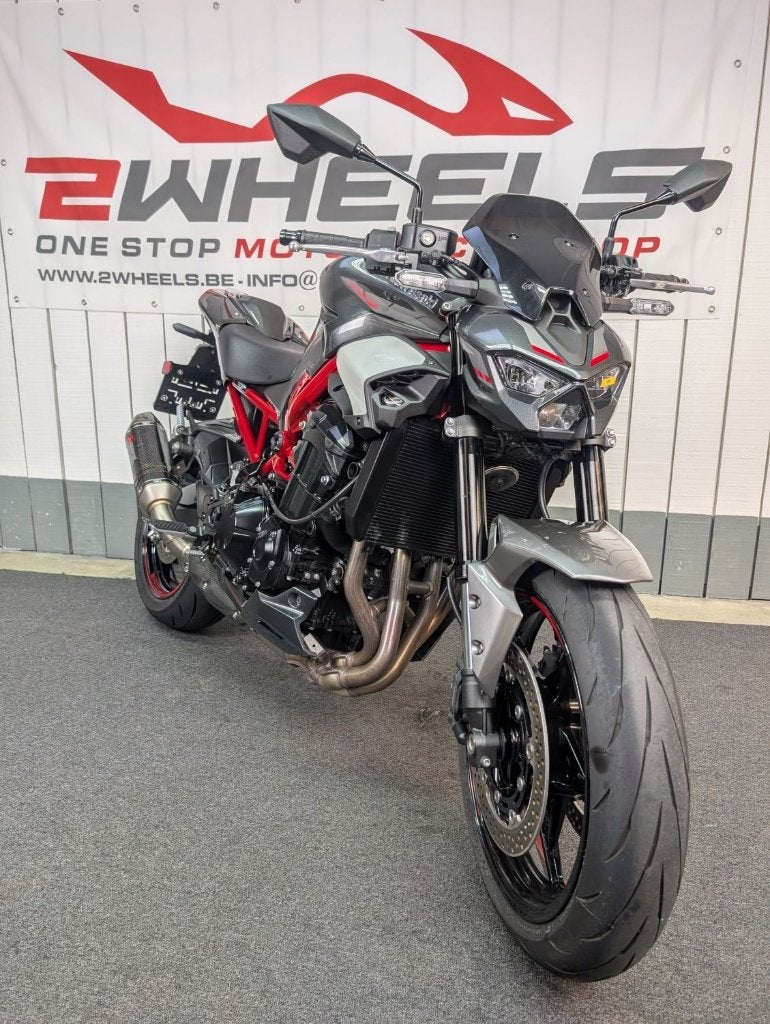 KAWASAKI Z900 PERFORMANCE (70/35kW), Motoren, 4 cilinders, 900 cc, Traction Control, Minimaal motorrijbewijs A2