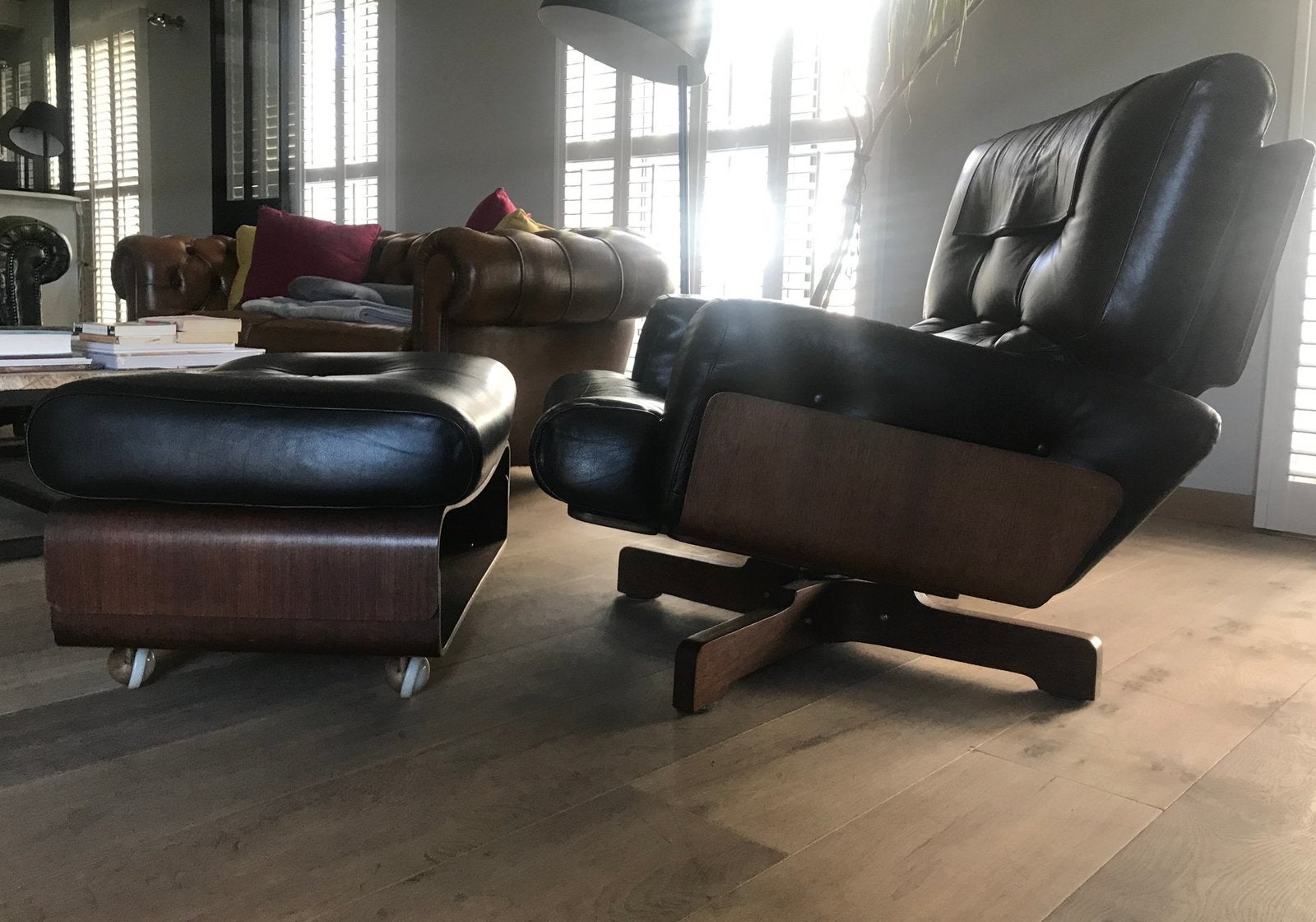 CINOVA CHAISE MODÈLE 401 + OTTOMANE PAR M. TARO, 75 à 100 cm, MID-CENTURY, Comme neuf, Enlèvement