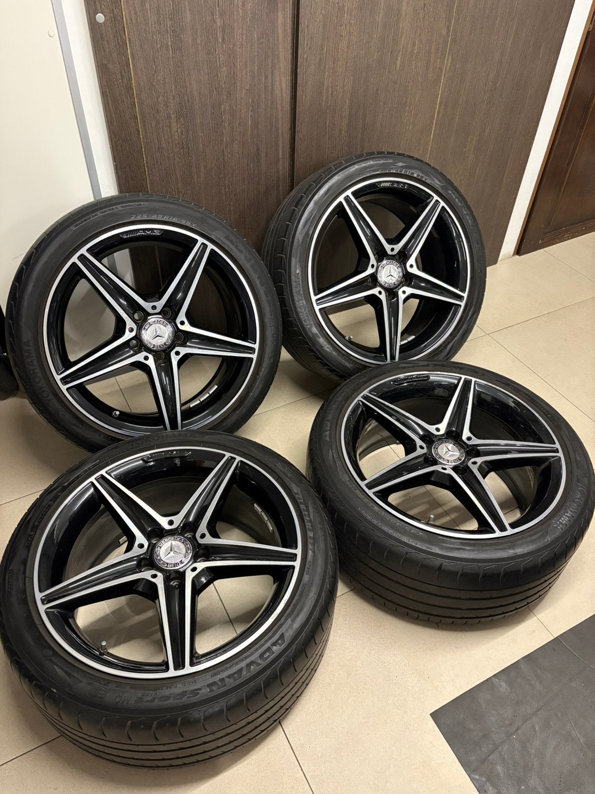 Mercedes 18 inch breedset AMG velgen met banden, Auto-onderdelen, Ophalen, 18 inch, Band(en)