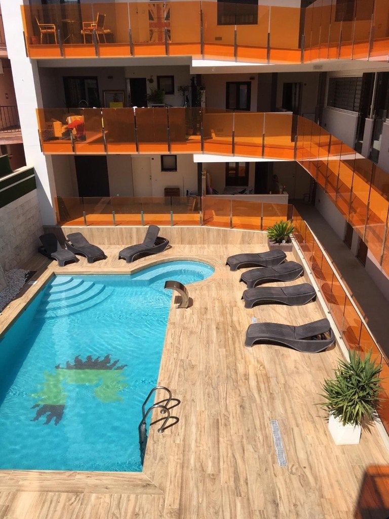 TE HUUR appartement penthouse 500 m zee Torrevieja Spanje, Propriétaire, Lit enfant, 3 chambres à coucher, Costa Blanca
