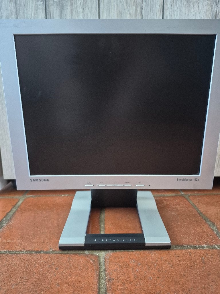 écran Samsung pour PC, Informatique & Logiciels, Autres types, Enlèvement ou Envoi, Autres résolutions, 5 ms ou plus
