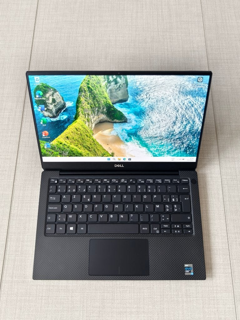Dell XPS 13 ( i5 / 8 GB / 512 GB SSD ) Office 2024, 2 tot 3 Ghz, 8 GB, 13 inch, Zo goed als nieuw