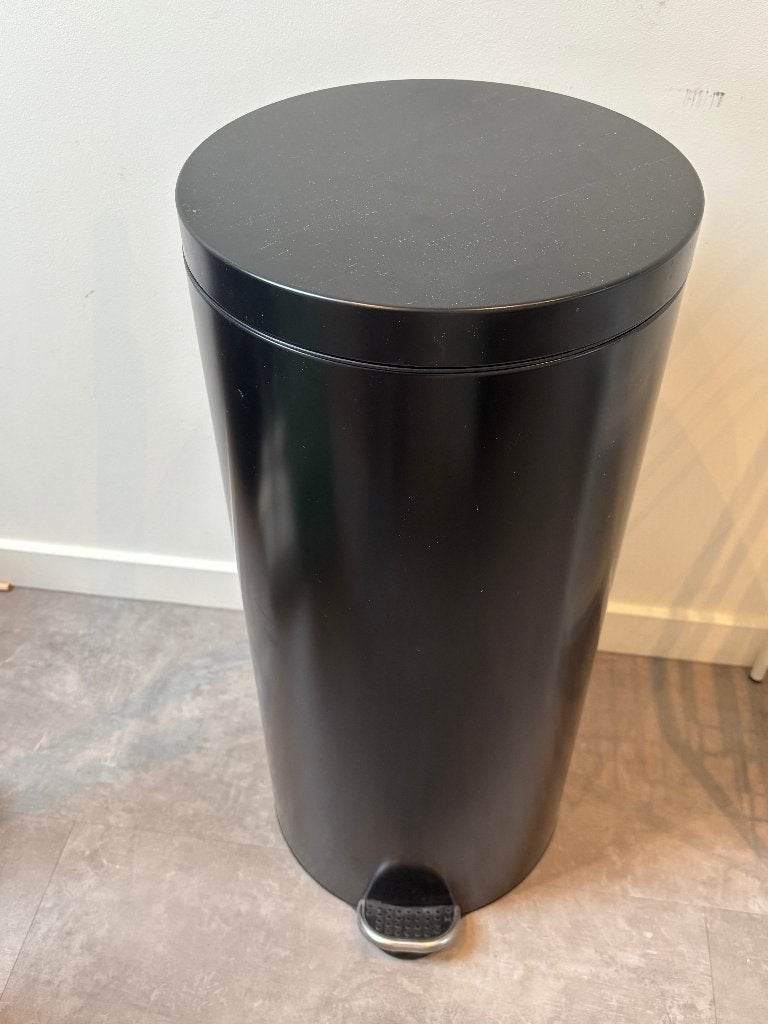 60 Liter Pedaalemmer, Ophalen, 50 – 75, Gebruikt, Met pedaal