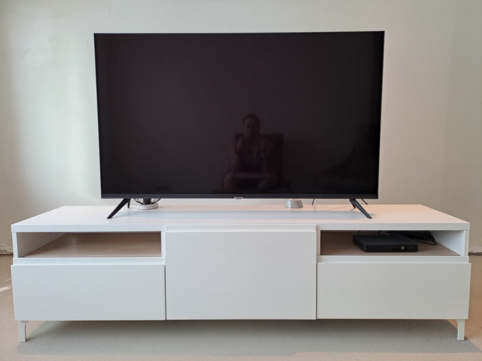 tv meubel wit, Ophalen, 25 tot 50 cm, 150 tot 200 cm, Minder dan 100 cm