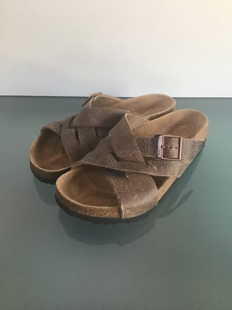 Birkenstock 39 bruine slippers | leer | Gratis verzenden, Kleding | Dames, Schoenen, Slippers, Bruin, Verzenden, Zo goed als nieuw