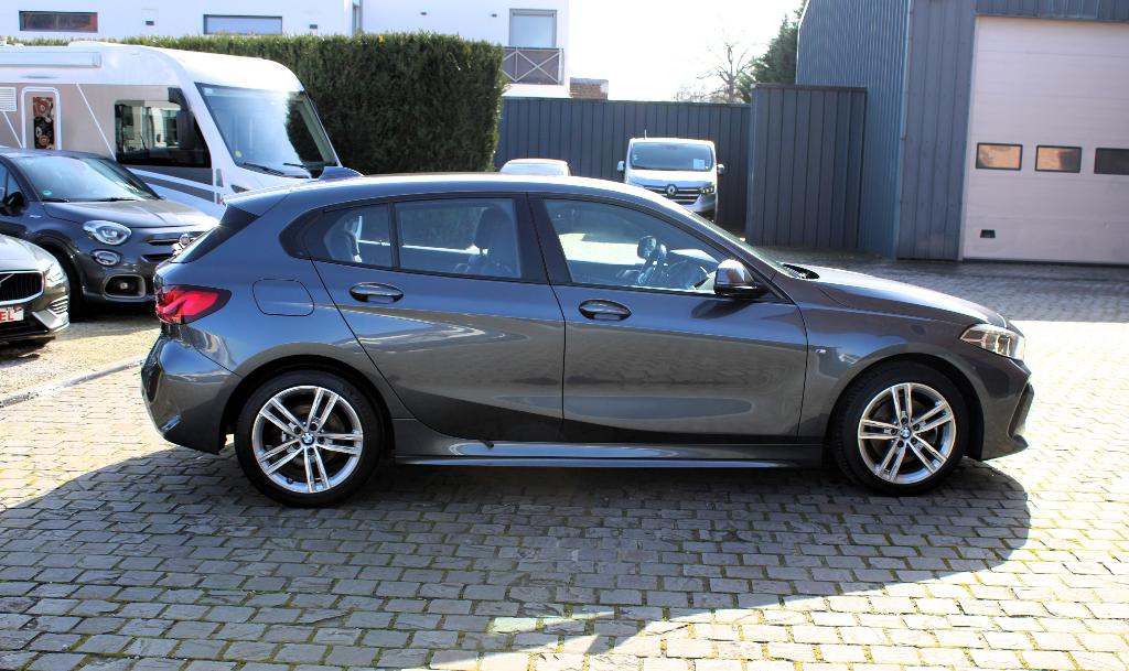 BMW 116i Automaat bwj 07/2021 M-PACK !!, Dealer onderhouden, 1 Reeks, 5 deurs, 3 cilinders