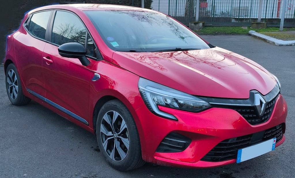 Vlotte en zuinige RENAULT CLIO V E-Tech-140pk-Limited-1.6, Auto's, Stof, 5 deurs, Te koop, Rood