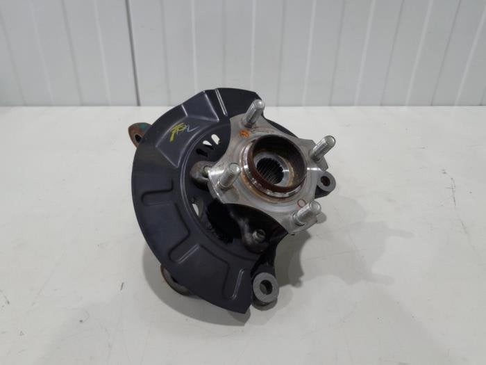 Fusee rechts-voor van een Suzuki Baleno, Gebruikt, -, -, Ophalen of Verzenden