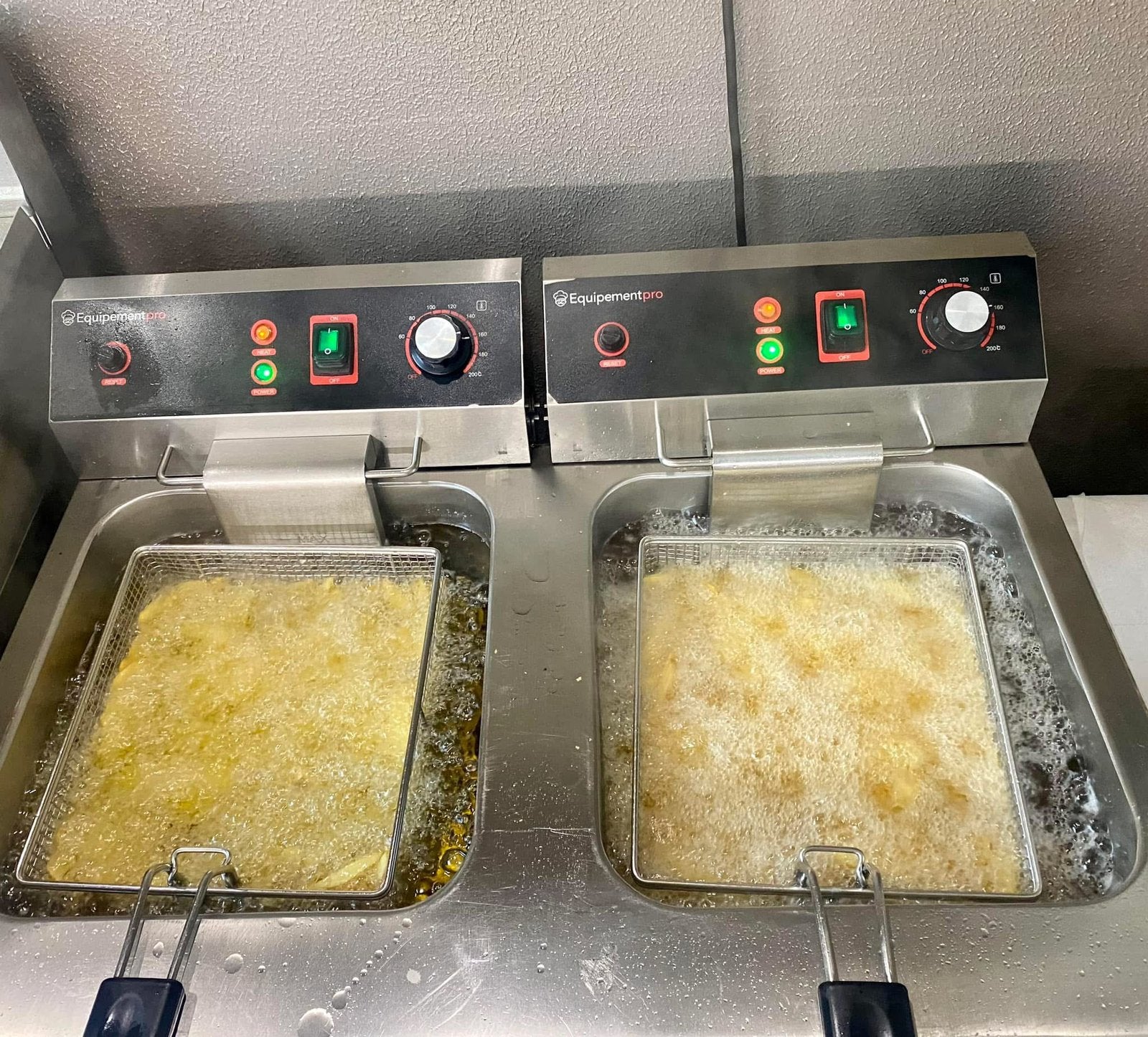 Professionele friteuse, Elektronische apparatuur, Frituurpannen, Ophalen, Zo goed als nieuw