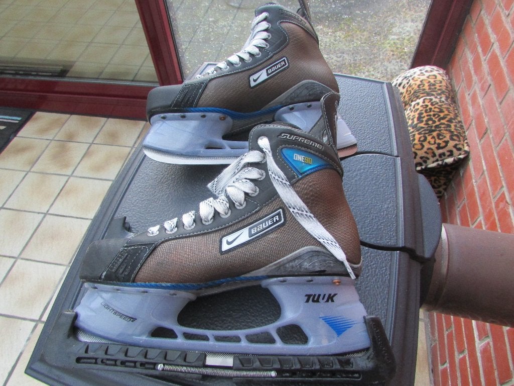 schaatsen merk Bauer maat 7=41 zo goed als nieuw 30 euro, Sport en Fitness, Schaatsen, Ophalen, Bauer, Zo goed als nieuw, IJshockeyschaatsen