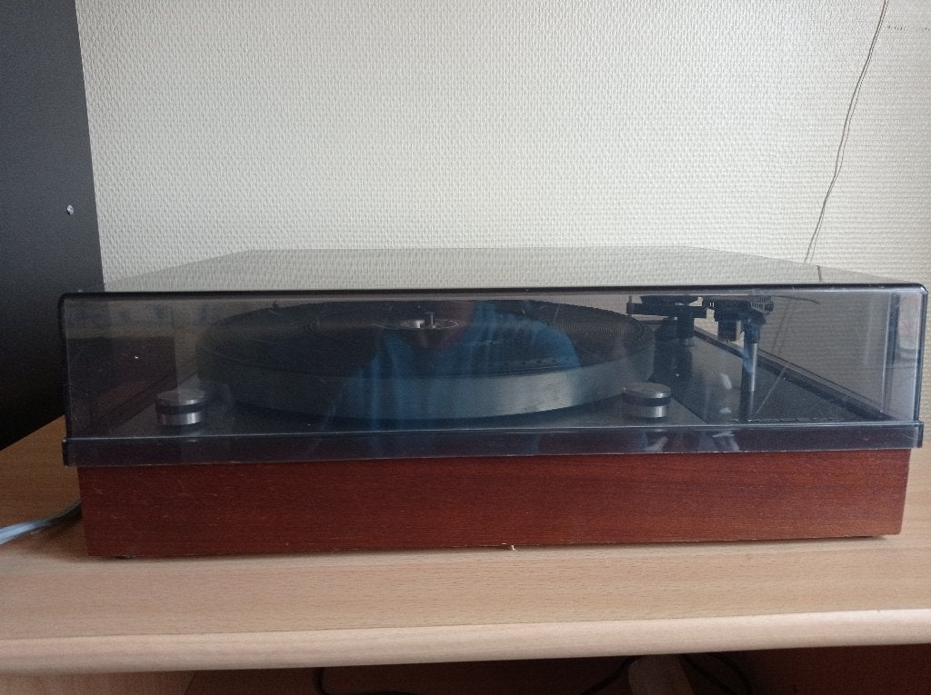 Platenspeler Thorens TD150 -,MKII met stofkap, TV, Hi-fi & Vidéo, Tourne-disques, Enlèvement, Comme neuf, Tourne-disque, Thorens